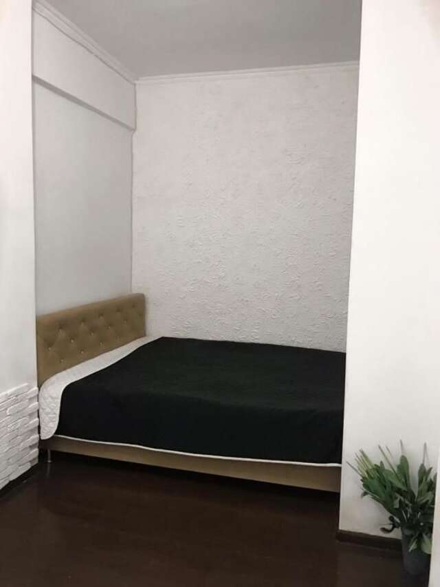 Апартаменты 2х комнатная квартира в Центре Винница-12